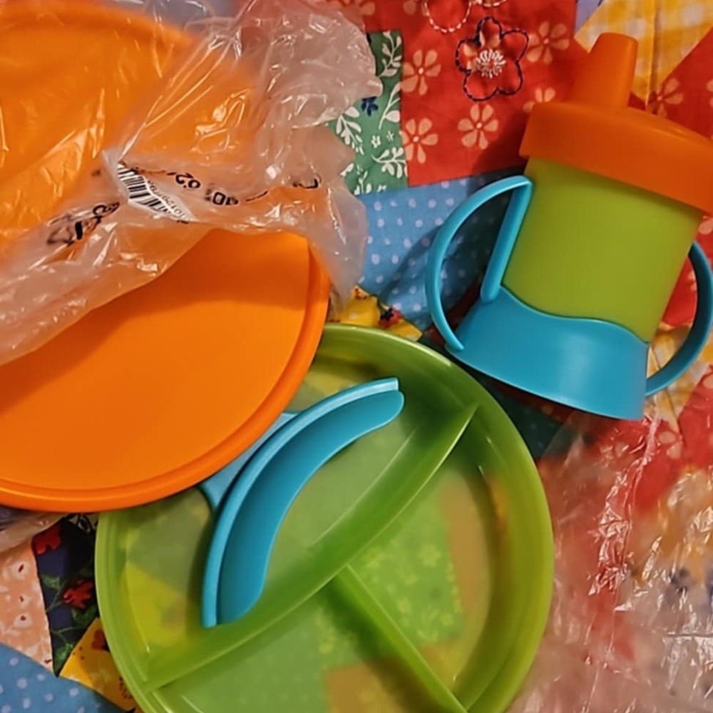 Tupperware Tupperkids Feeding Set